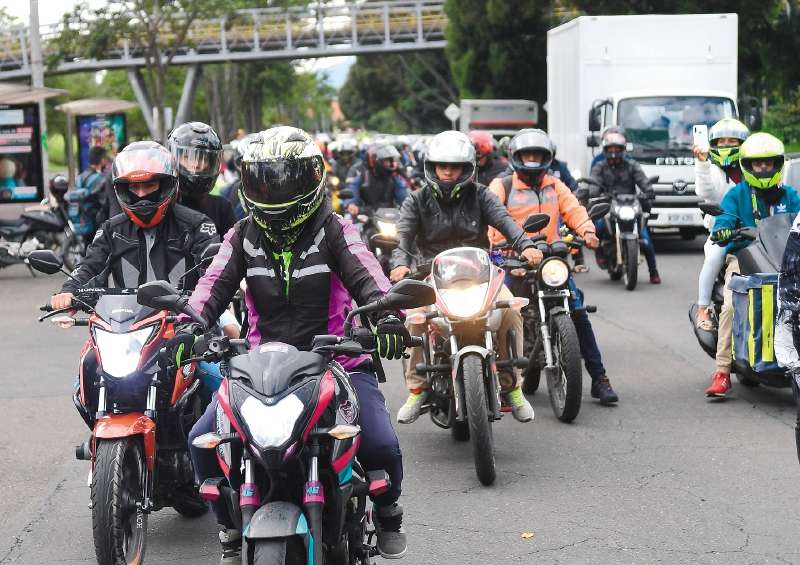 Según cifras de la Agencia Nacional de Seguridad Vial, el año pasado fallecieron 177 motociclistas en Bogotá. / Gustavo Torrijos