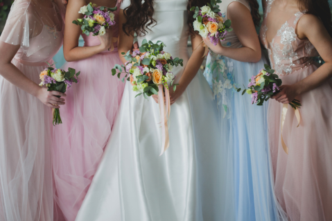 Tips para elegir los mejores vestidos para dama de honor en 2024