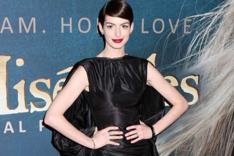 Anne Hathaway lamenta haber sido fotografiada sin ropa interior