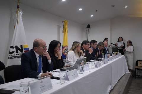 De la Espriella, Atlas Intel y los otros procesos que avanzó el CNE antes de elecciones
