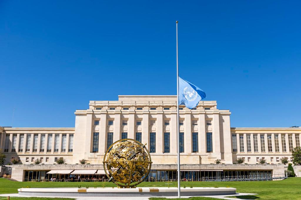 GENEVA (Switzerland), 31/08/2026.- The United Nations (UN) flag flies at half mast following the passing of Norway's King Harald V at the Allee des Drapeaux (Allee des Nations - flags alley) at the European headquarters of the United Nations in Geneva, Switzerland, 31 August 2026. Norway's King Harald V died at Rikshospitalet in Oslo on August 28, 2026, at the age of 89. (Noruega, Suiza, Ginebra) EFE/EPA/SALVATORE DI NOLFI
