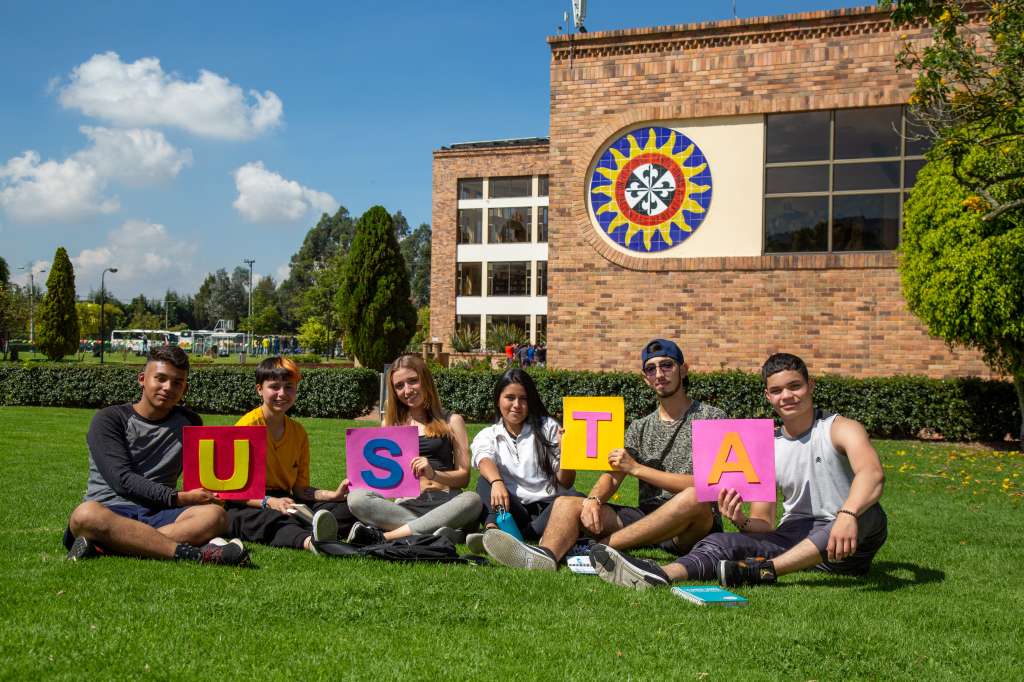 La Universidad Santo Tomás es el Primer Claustro Universitario de Colombia, fundado el 13 de junio de 1580,