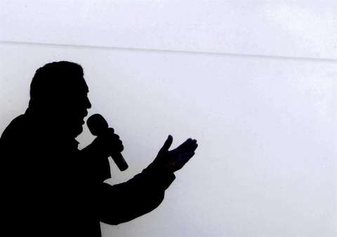 Maduro dice que Chávez es presidente en funciones y "no hay interinato"