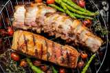 Así puede hacer un delicioso tocino barriguero a la parrilla con ensalada grillé
