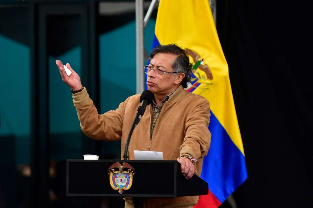 Presidente de la República durante la inauguración del nuevo edificio de la Facultad de Artes de la Universidad Nacional