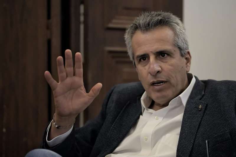 El ministro del Interior, Luis Fernando Velasco, le confirmó a El Espectador la viabilidad de que las bandas criminales sean cobijadas por Justicia y Paz.