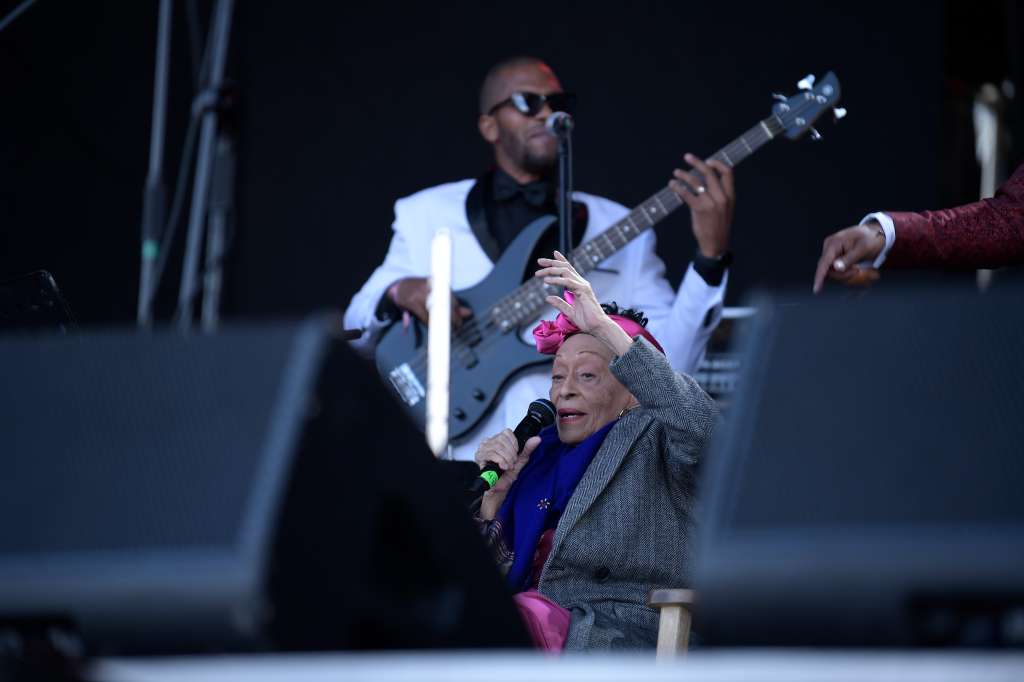 Cantante cubano-española con la orquesta failde, en el Festival Cordillera 2024 que se realizó en el parque Simón Bolívar de Bogotá.