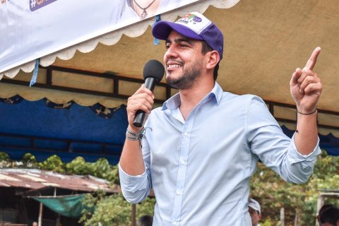 Corte Suprema acusa al senador Álex Flórez por presunta violencia intrafamiliar