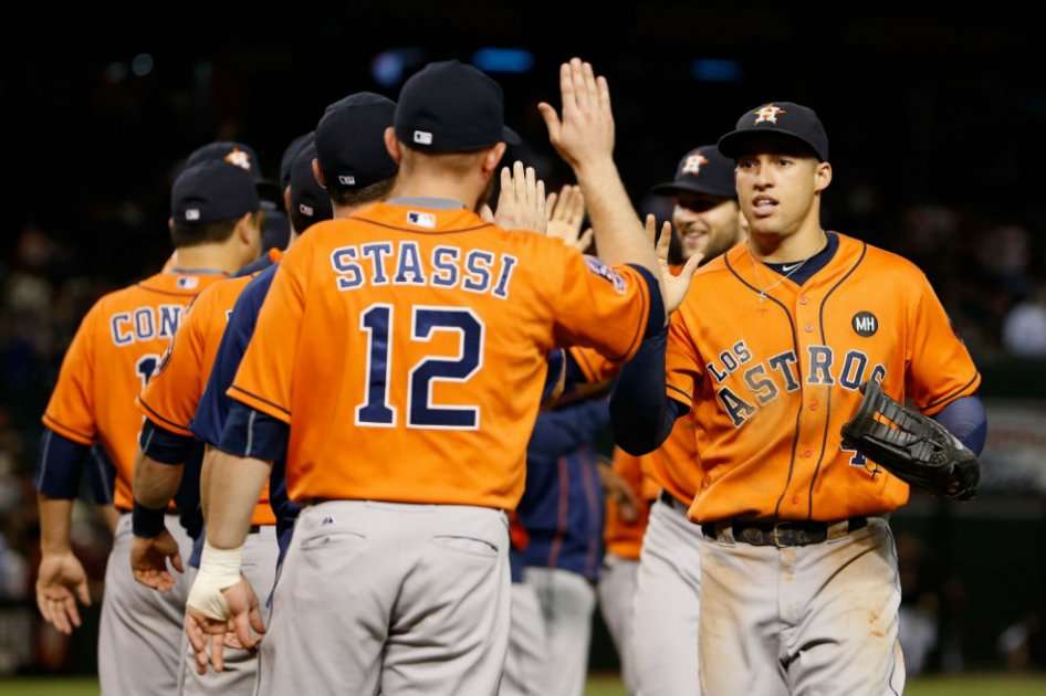 Los Astros de Houston ganaron el partido por el comodín de la Liga Americana. Foto: AFP