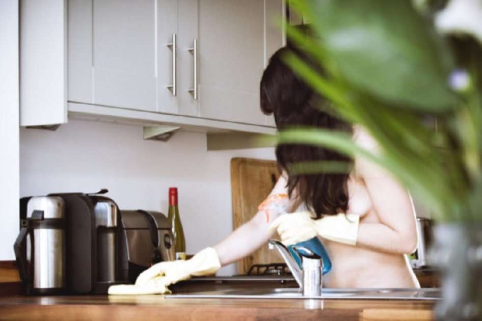 El servicio de limpieza cuesta 65 libras la primera hora y 55 libras las siguientes. / Foto: Naturist cleaners