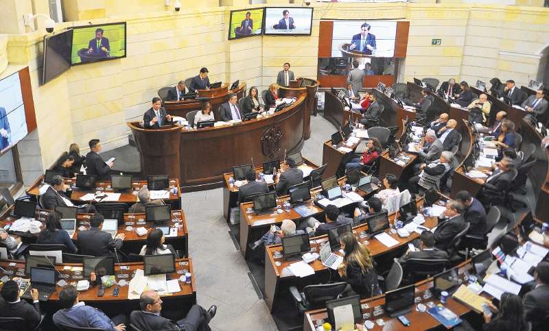 Más de 140 decretos han sido expedidos por el Gobierno Nacional para atender la emergencia del nuevo coronavirus.