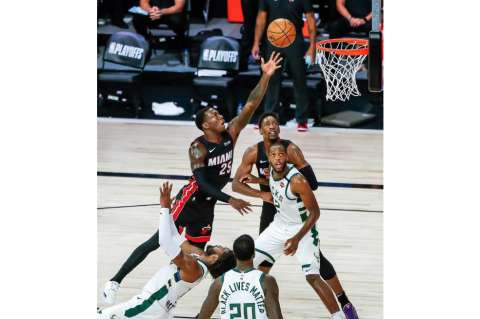 Los Lakers tomaron ventaja y el Heat avanzó a la final del Este en la NBA