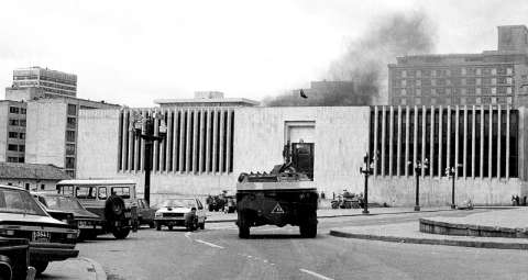 Cuarenta años del holocausto: una guía para entender qué pasó en el Palacio de Justicia