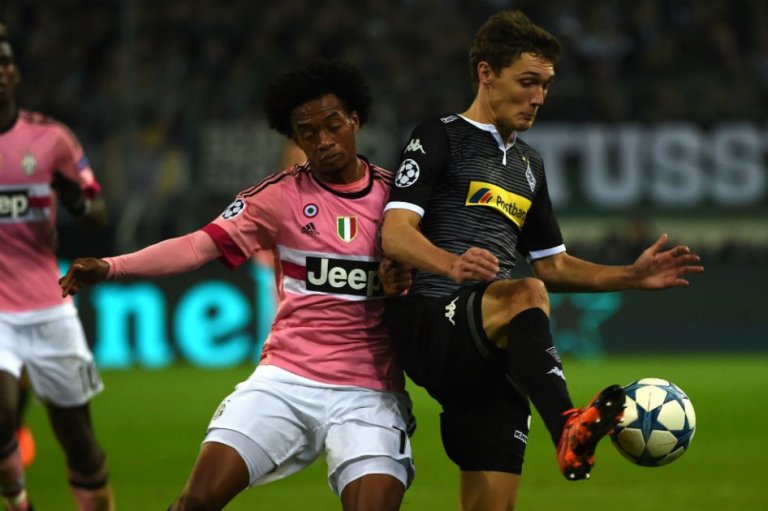 Cuadrado, 27 minutos en el empate de la Juve contra el Mönchengladbach