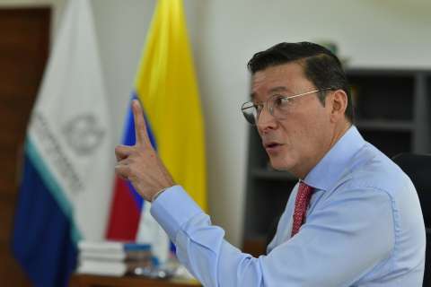 “Está en juego la democracia misma”: Penagos defendió su postura por consulta de Petro