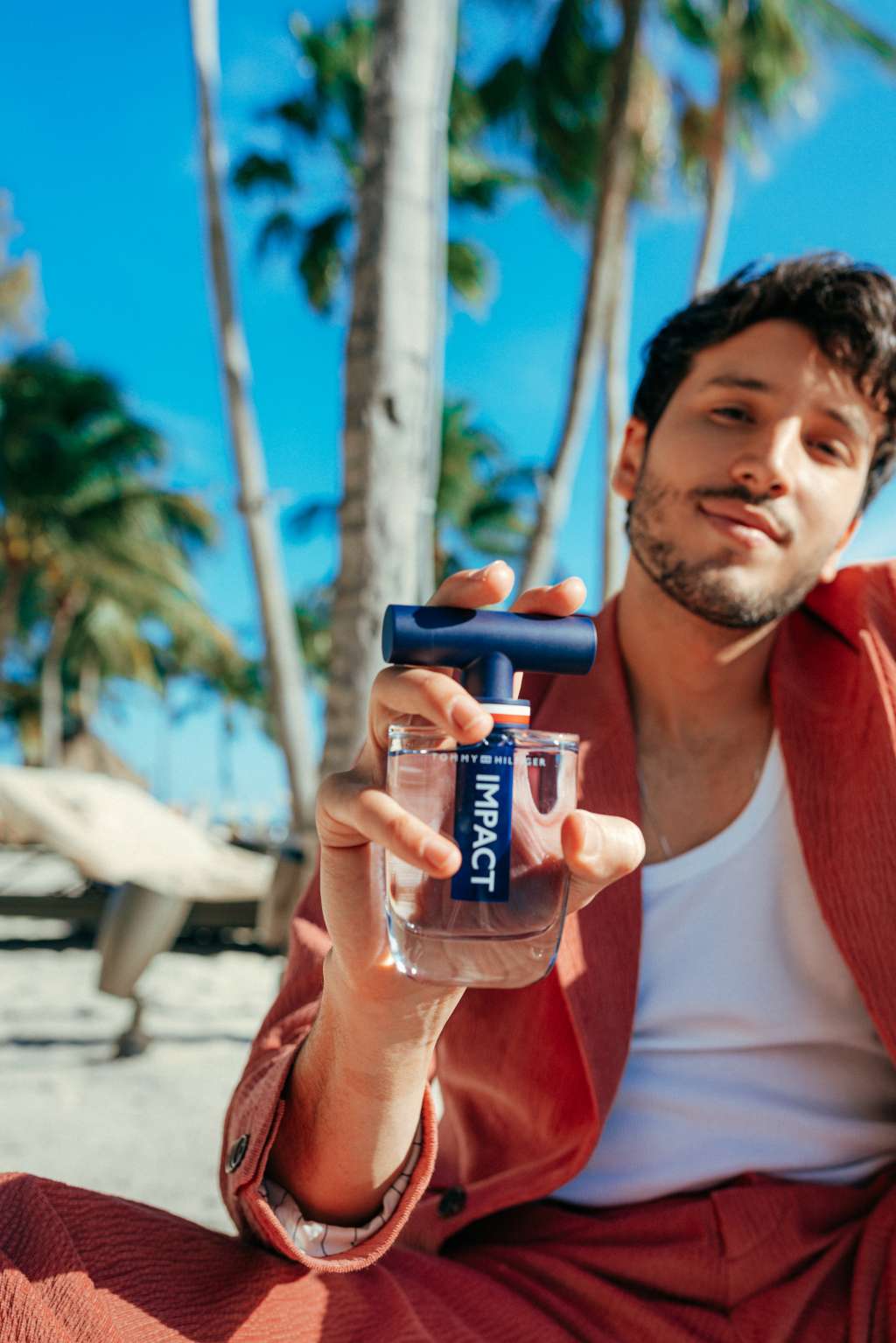 Sebastián Yatra la nueva cara de Tommy Hilfiger