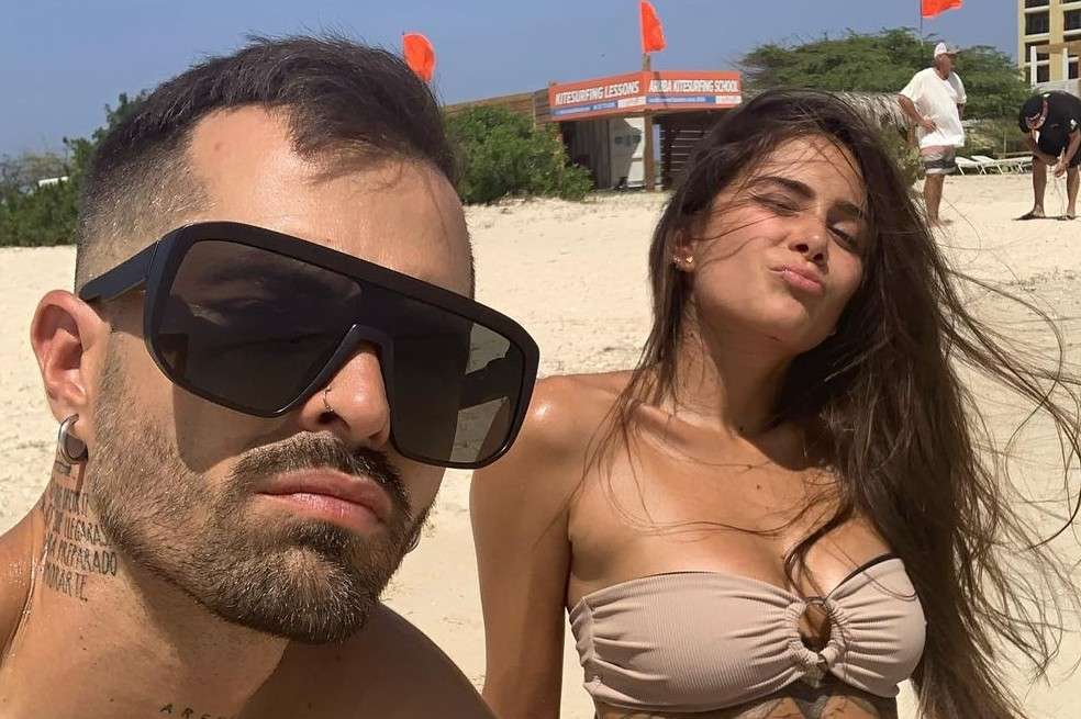 La pareja de cantantes lleva más de 9 años de relación.