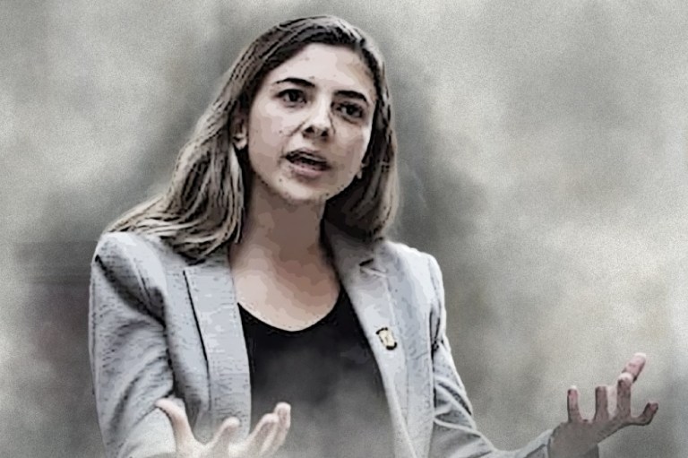 Representante Susana Boreal confiesa que consume marihuana “todos los días”