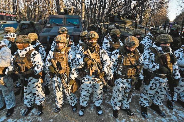 Los militares participan en ejercicios tácticos y especiales conjuntos del Ministerio del Interior de Ucrania el 4 de febrero / Foto de referencia