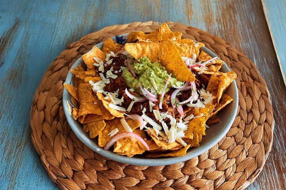 Nachos con carne BBQ
