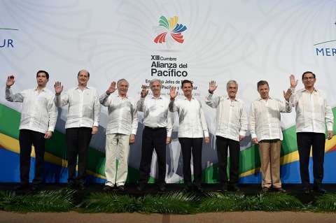 Países de Mercosur y de la Alianza del Pacífico firman acuerdo conjunto