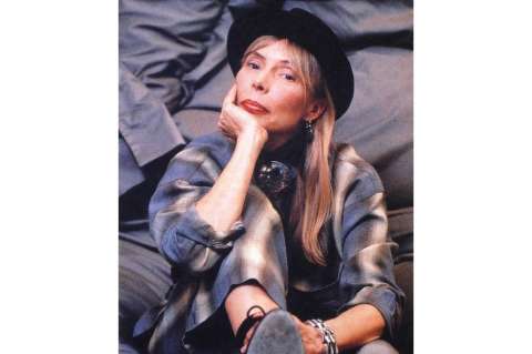 Joni Mitchell reeditará sus primeros discos por el 50 aniversario de “Blue”