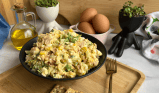 Ensaladilla de huevo y atún: receta fácil y lista en 20 minutos