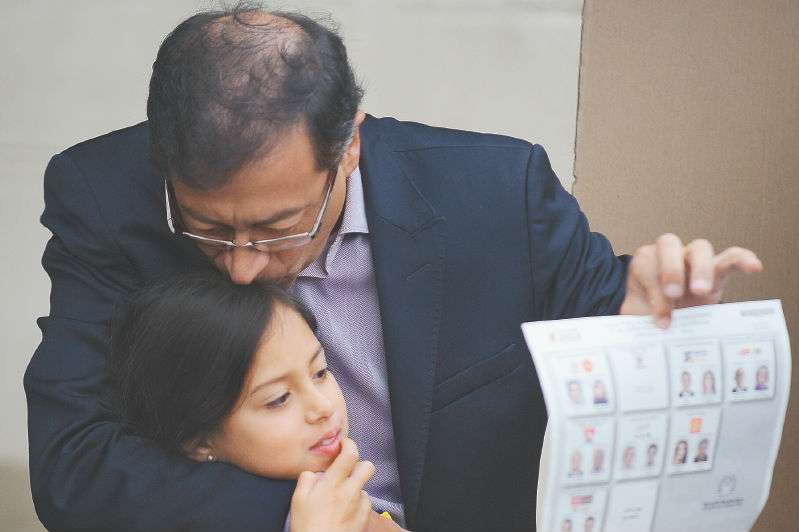 El exalcalde de Bogotá Gustavo Petro logró más de 4’800.000 votos y pasó a la segunda vuelta. / Cristian Garavito