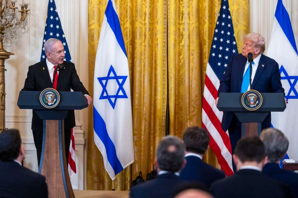 Washington (United States), 05/02/2025.- US President Donald Trump (R) and Israeli Prime Minister Benjamin Netanyahu (L) speak during a press conference in the East Room of the White House in Washington, DC, USA, 04 February 2025. President Trump said that the he wants the US to take an ''ownership position'' of Gaza. EFE/EPA/JIM LO SCALZO / POOL