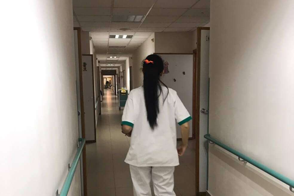 La médica colombiana Valentina Santacoloma está confinada en un hogar geriátrico en España. / Cortesía