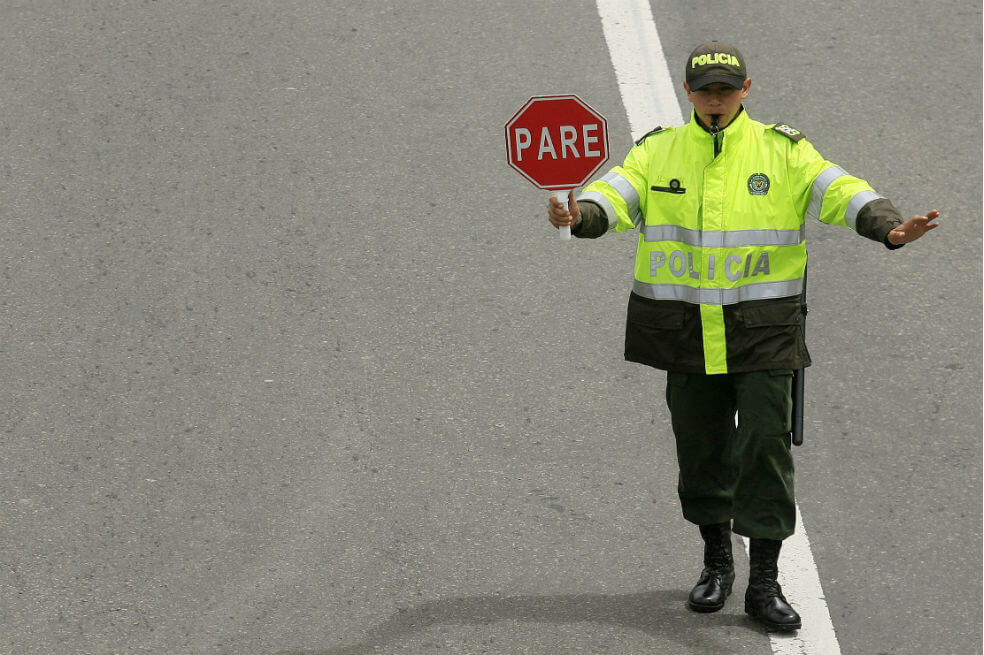 Los aspirantes a cargos públicos deben estar dispuestos a asumir las cargas que imponen el respeto y cumplimiento estricto de la Ley. / EFE