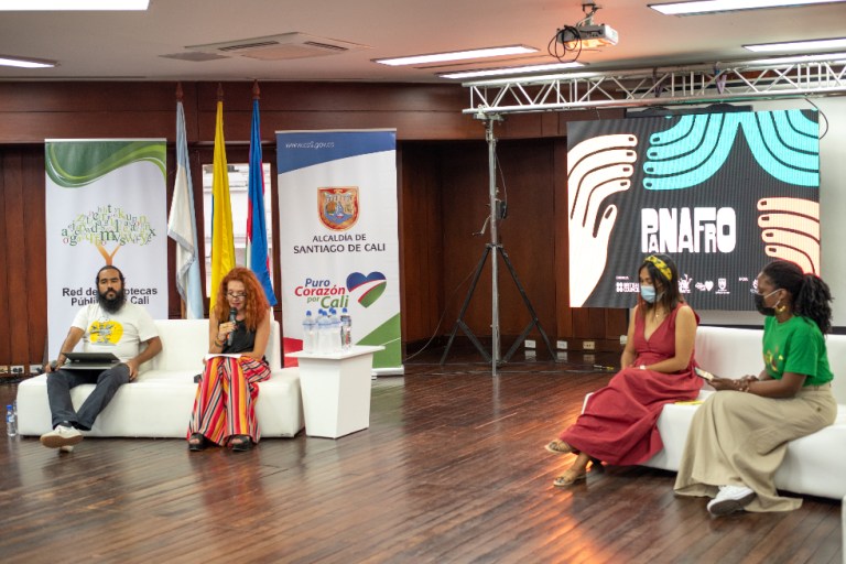 El bilingüismo, una barrera para la internacionalización de la música del pacífico