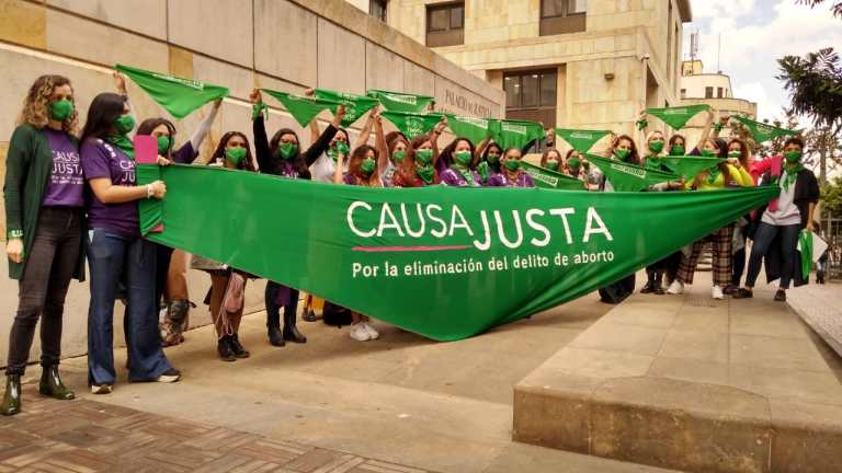 “Penalizar el aborto es ineficaz y no lo reduce”: abogada de Women’s Link