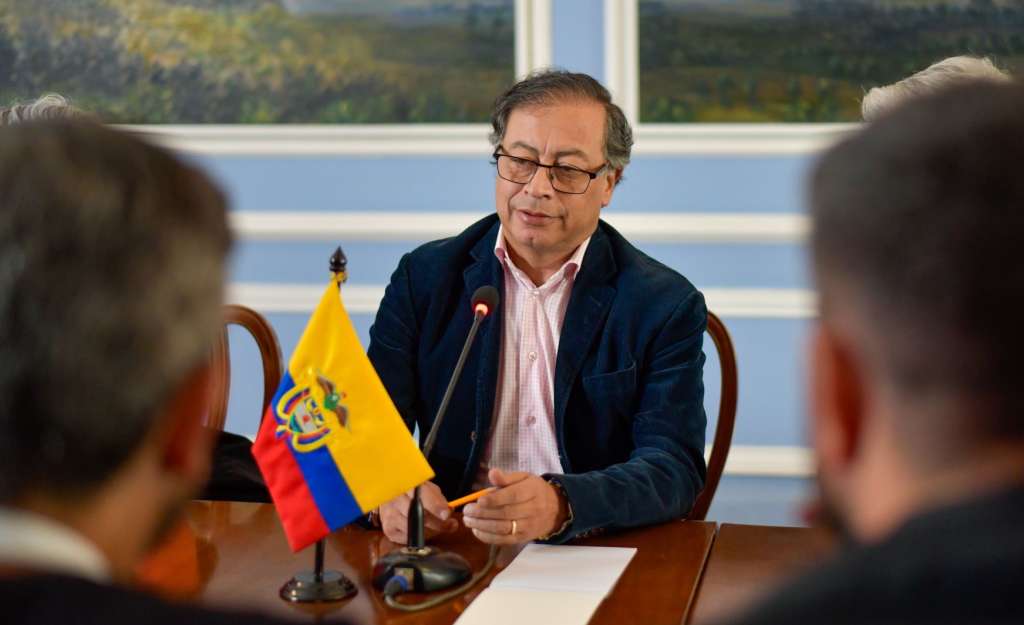 Presidente Gustavo Petro expulsó a los diplomáticos argentinos de Colombia.