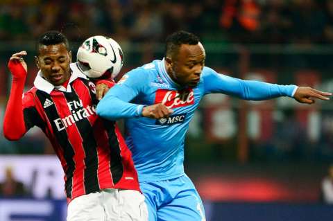 Nápoles mantiene a distancia al AC Milan con empate en San Siro