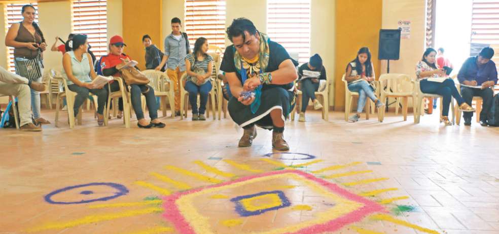 Durante el encuentro de la Escuela Regional Minero Energética en Puerto Asís, se reunieron indígenas y campesinos. / Sonia Cifuentes - Asociación Minga.
