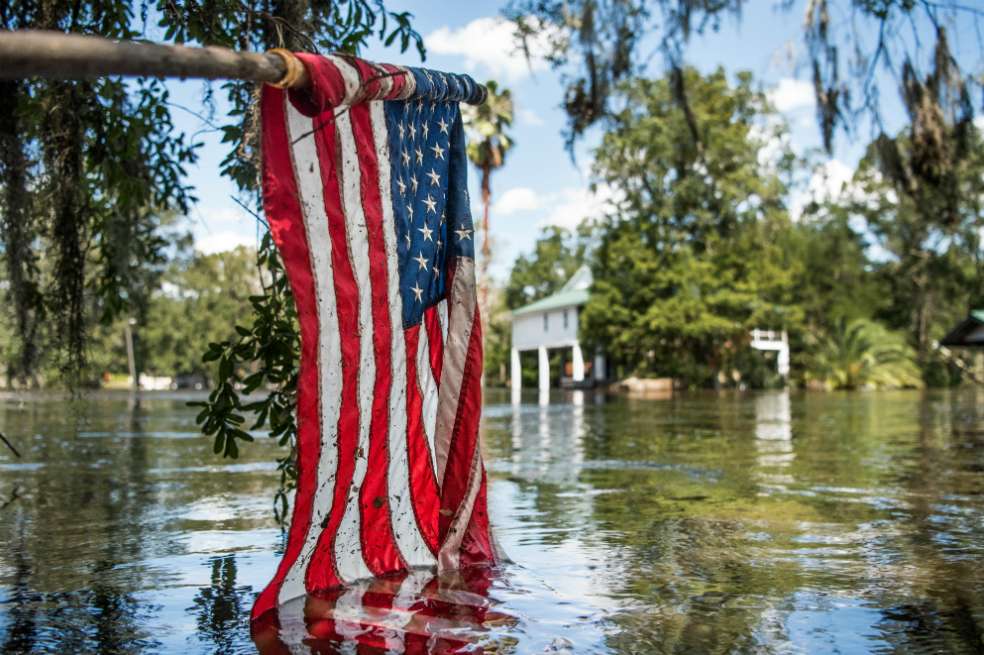 La más reciente temporada de huracanes causó una enorme devastación en los estados del sur de Estados Unidos. Científicos creen que el cambio climático pudo hacer hecho más potentes estos fenómenos naturales. / AFP