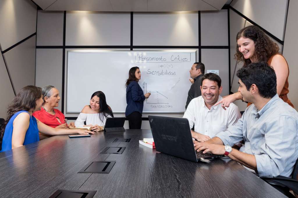 La Universidad del Norte ofrece programas de formación docente a nivel de pregrado, postgrado (maestrías y doctorado) y extensión.