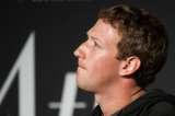 Poderoso accionista de Facebook pide renuncia de Zuckerberg