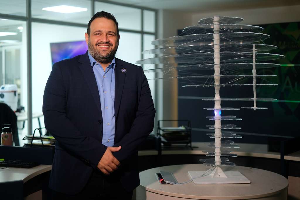 Reynaldo Villarreal, director del AudacIA, centro de investigación, desarrollo tecnológico e innovación en inteligencia artificial y robótica de Unisimón.