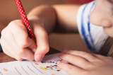 Explicarles la guerra a los niños: ¿debemos ser profundos o mejor cambiar el tema?