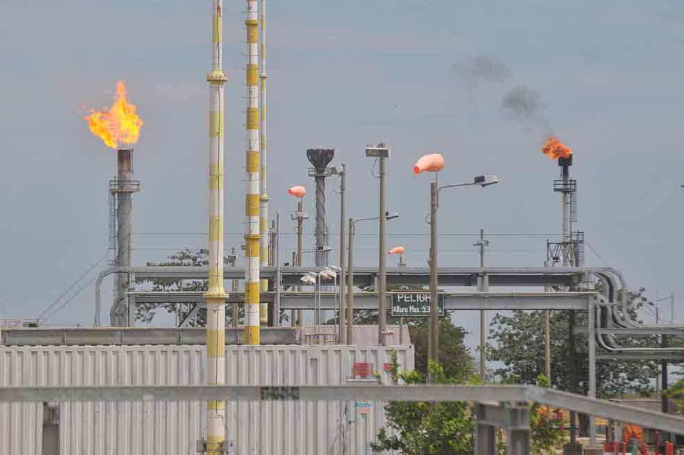 El comportamiento de la tasa de cambio, según expertos, compensó la reducción en el precio del petróleo durante el segundo trimestre. / Archivo