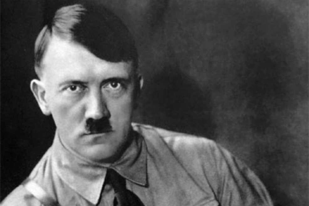 Adolf Hitler murió tras ingerir cianuro y dispararse en la cabeza. / Wikimedia – creative commons