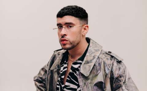 La música de Bad Bunny activa neurotransmisores que generan bienestar, según estudio