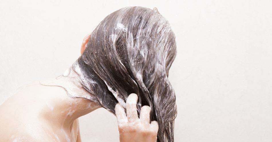 Las 10 peores cosas que le puedes hacer a tu pelo