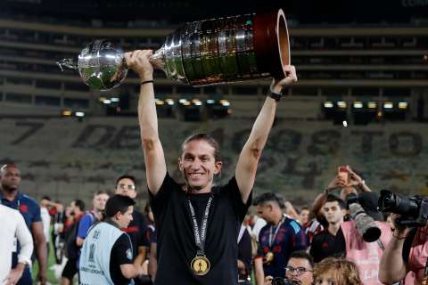 Filipe Luís renovó con Flamengo y firmó uno de los contratos más altos del continente