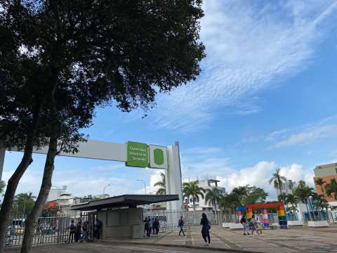 UIS ordena evacuar el campus tras identificar uso de artefactos explosivos