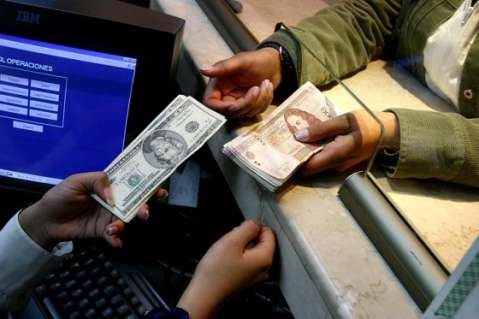 Remesas a países andinos cayeron 2,9% durante tres primeros meses del año