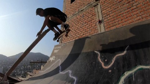 Skate, una salida que aleja a los jóvenes de las pandillas en los barrios de Perú