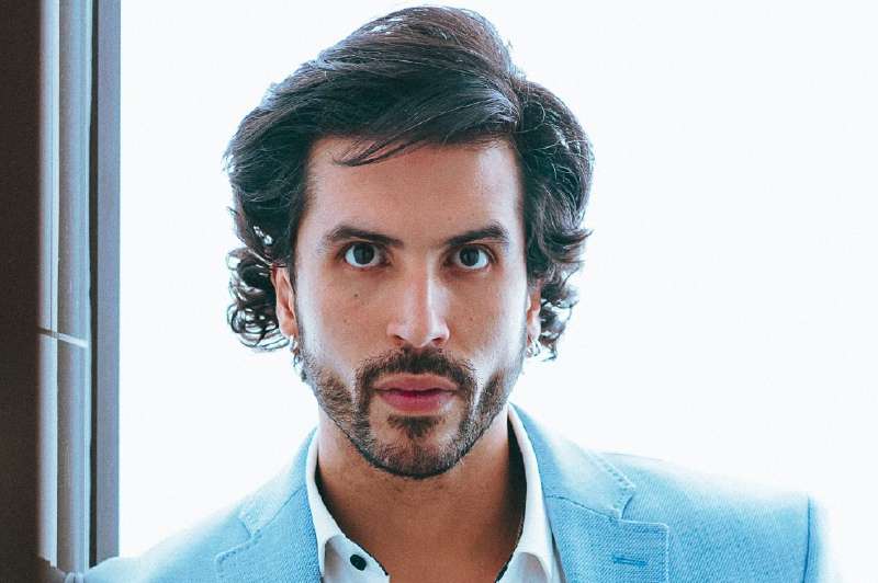 El actor Brian Moreno se formó en el teatro y dice que ahora analiza con detalle cada personaje que llega a sus manos. / Archivo Particular